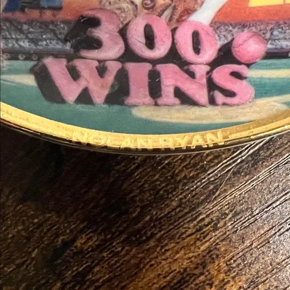 Nolan Ryan Commemorative Plate - Picture 3 of 6